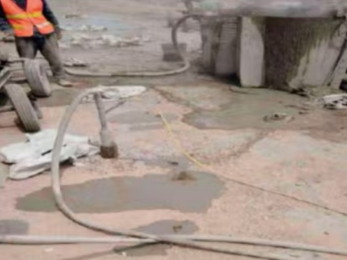 台州水泥混凝土路面板底注浆技术 路面脱空注浆整治方案